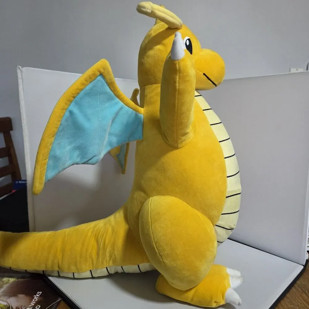 Jazwares Pokemon Jumbo Dragonite 24-in Plush New w/o tag